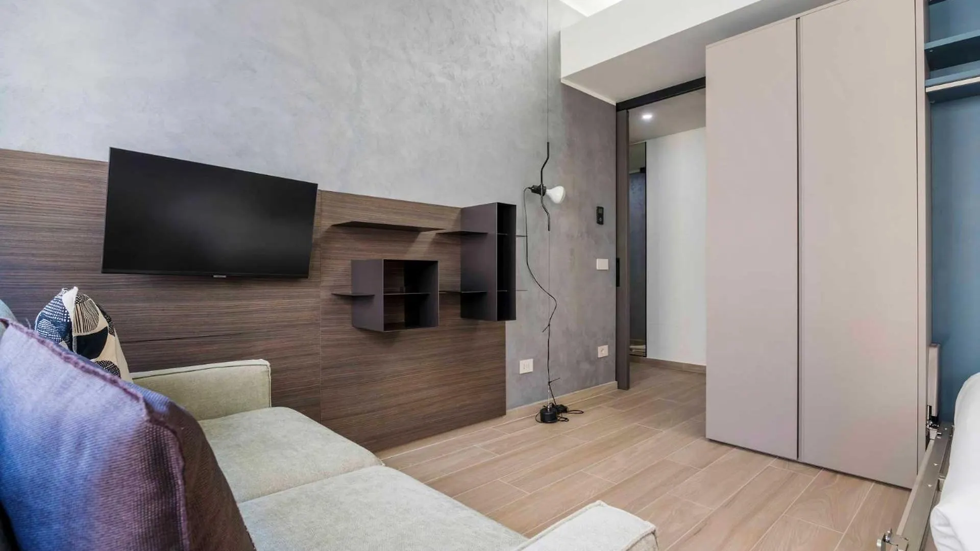 Dhome Milan