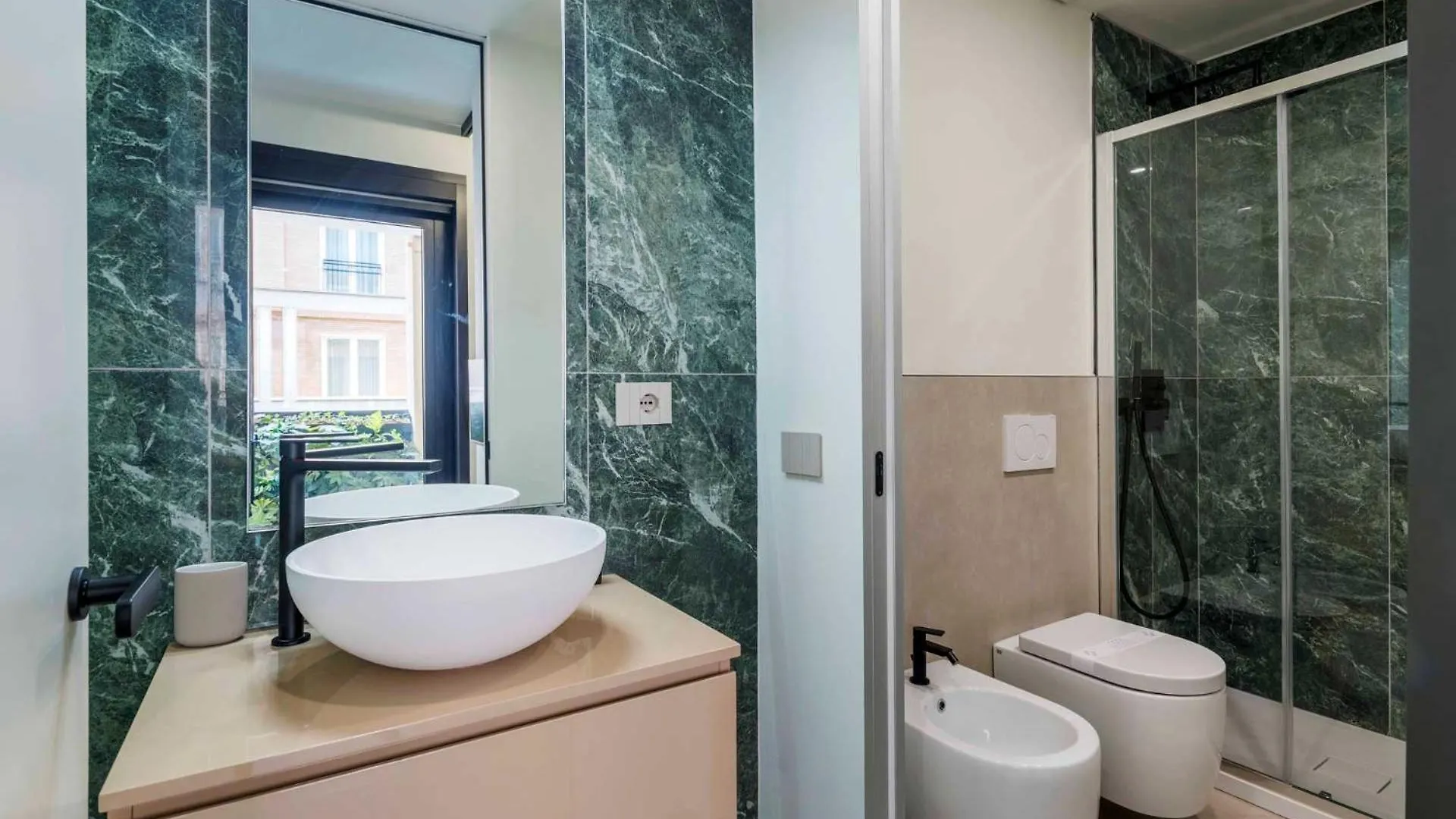 Dhome Milan Apartment