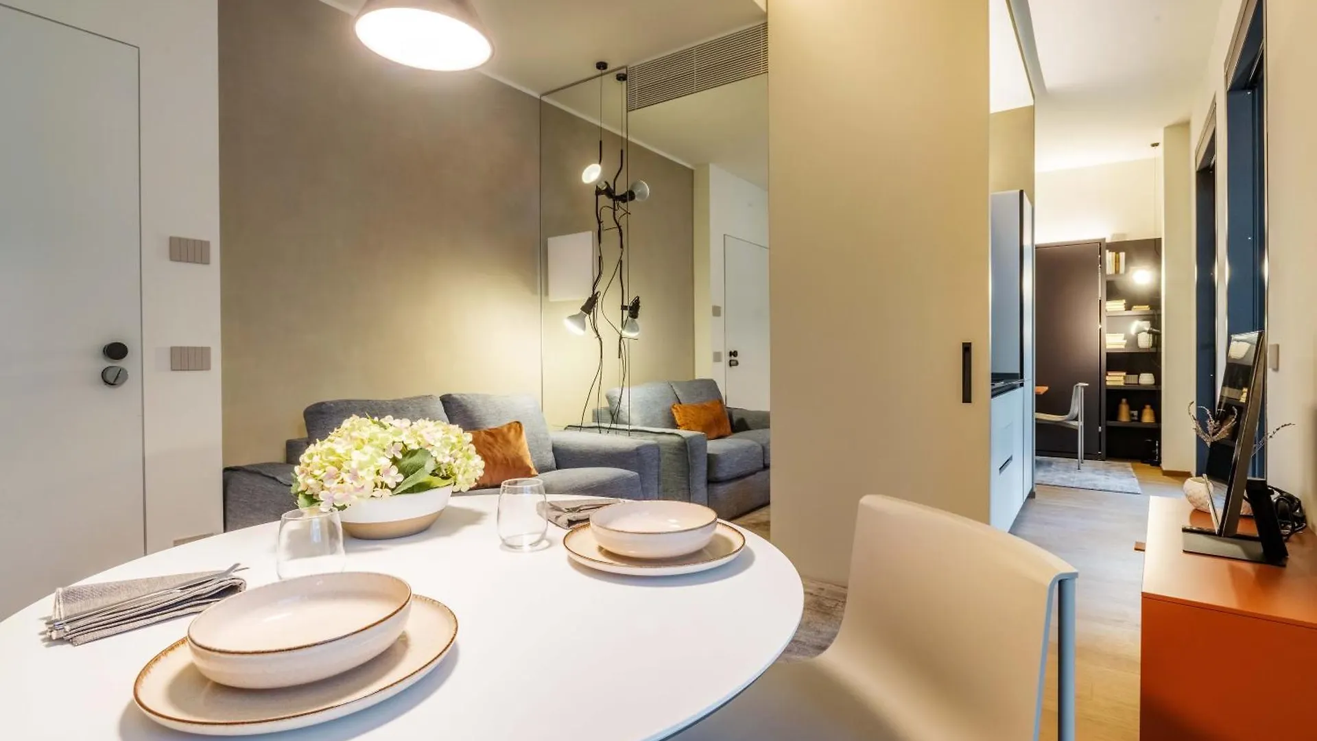 Dhome Milan Apartment